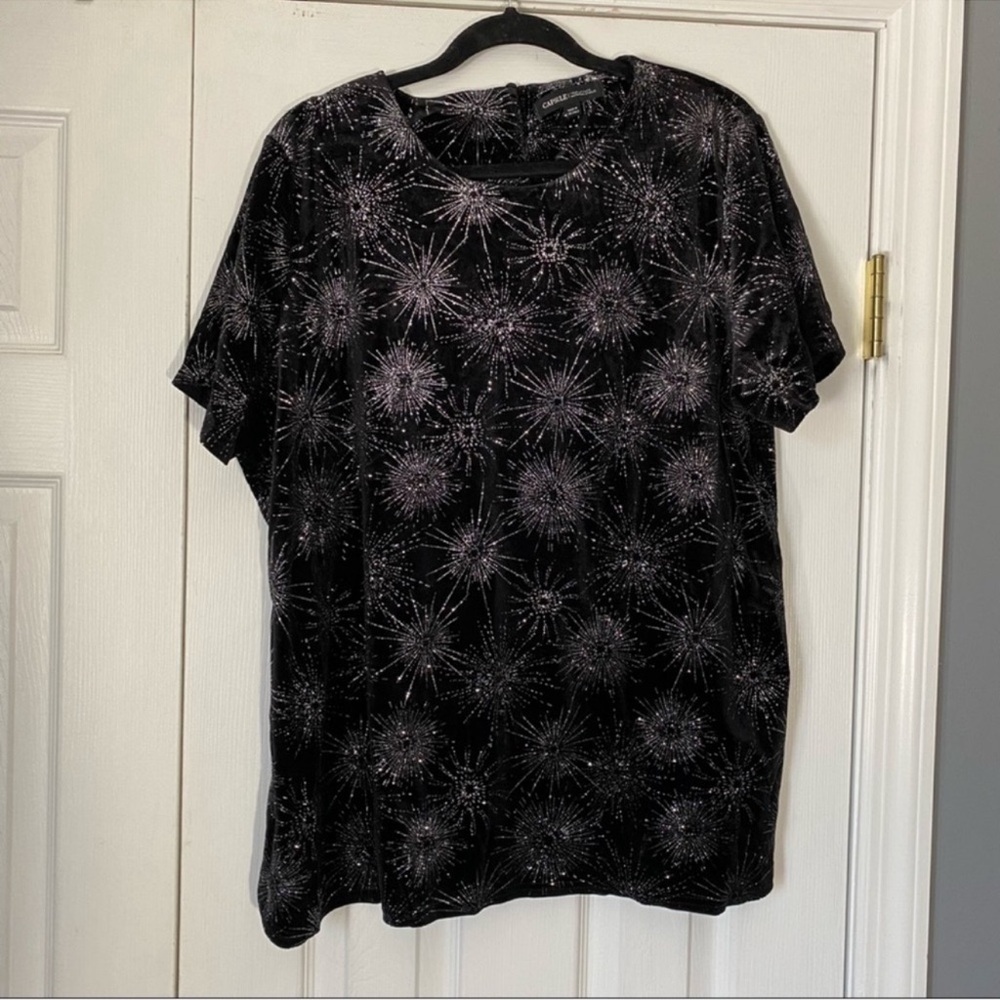Simply Be Velvet Short Sleeve Top with Glitter Starburst Firework Detail